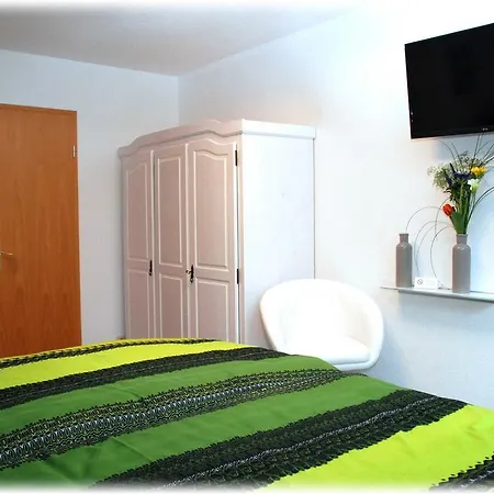 Gaestehaus Bacchus Pensión 3*